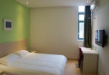 Motel 168 Shanghai Pudong Huinan Metro Station Tesco Εξωτερικό φωτογραφία