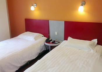 Motel 168 Shanghai Pudong Huinan Metro Station Tesco Εξωτερικό φωτογραφία