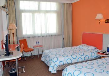 Motel 168 Shanghai Pudong Huinan Metro Station Tesco Εξωτερικό φωτογραφία