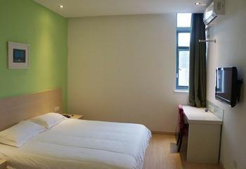 Motel 168 Shanghai Pudong Huinan Metro Station Tesco Εξωτερικό φωτογραφία